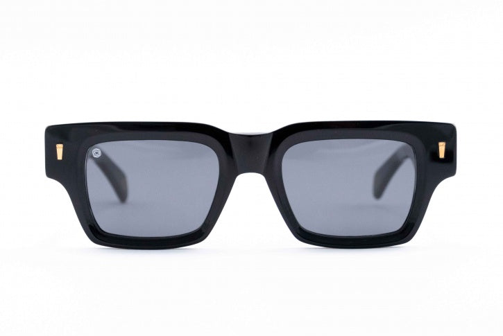 Kyme Boxy: occhiale da sole nero streetwear squadrato made in Italy