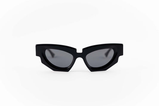 Kuboraum Occhiali da sole Nero / Acetato / Gatta Kuboraum Maske F5 BS: occhiale nero a gatta con lenti fumo