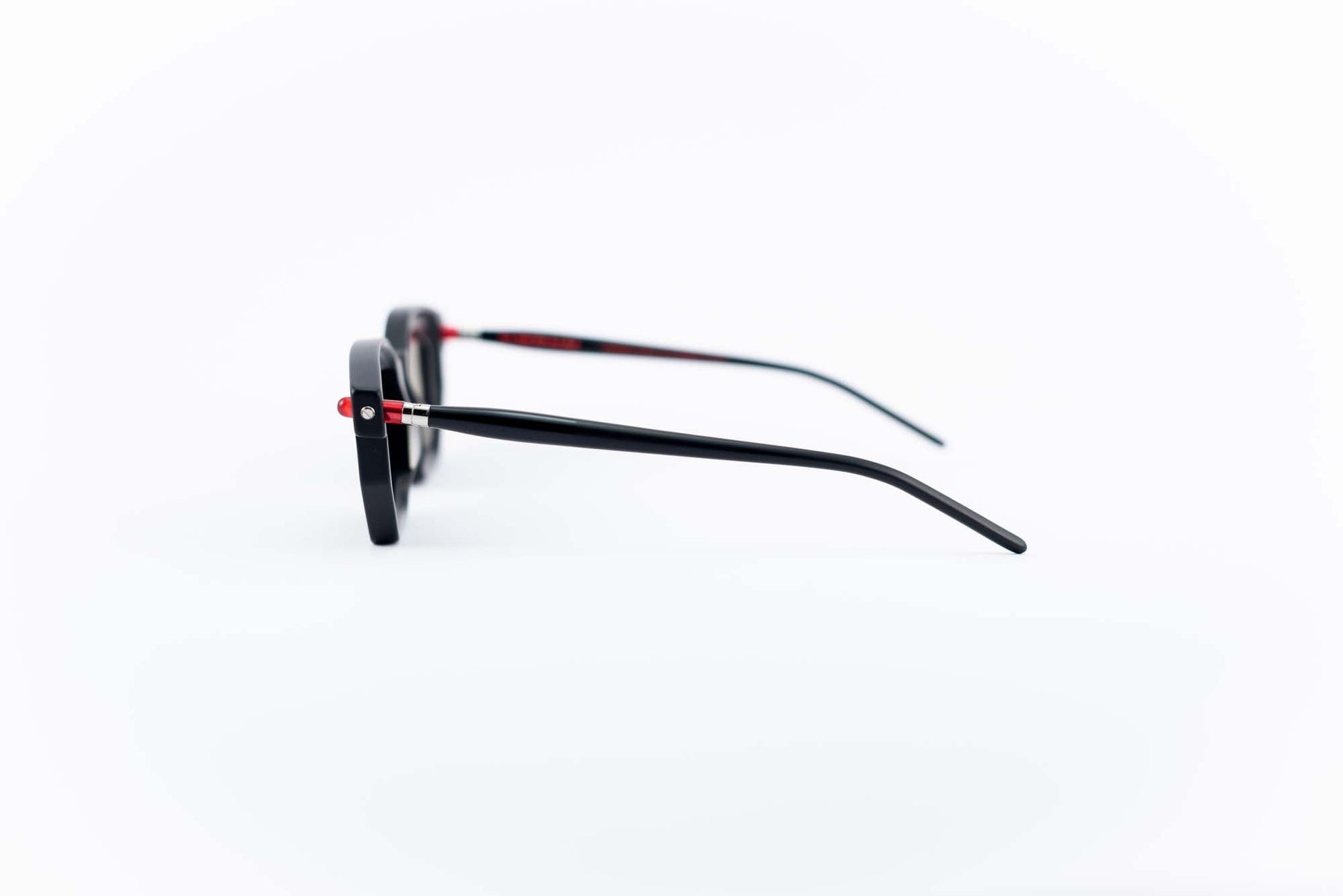 Kuboraum Occhiali da sole Nero / Acetato / Squadrato Kuboraum Maske P14 BMR: occhiale in acetato nero poligonale da sole
