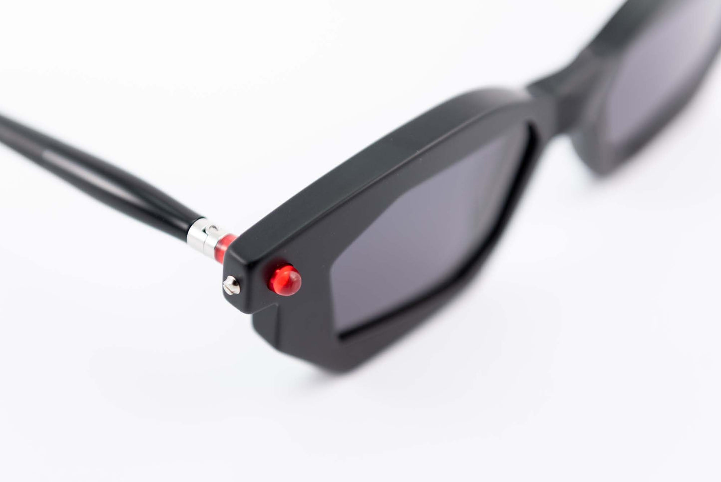 Kuboraum Occhiali da sole Nero / Acetato / Squadrato Kuboraum Maske P14 BMR: occhiale in acetato nero poligonale da sole