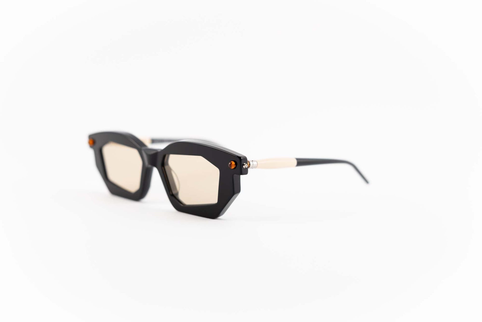 Kuboraum Occhiali da sole Nero / Acetato / Squadrato Kuboraum Maske P14 BS: occhiale in acetato nero poligonale da sole