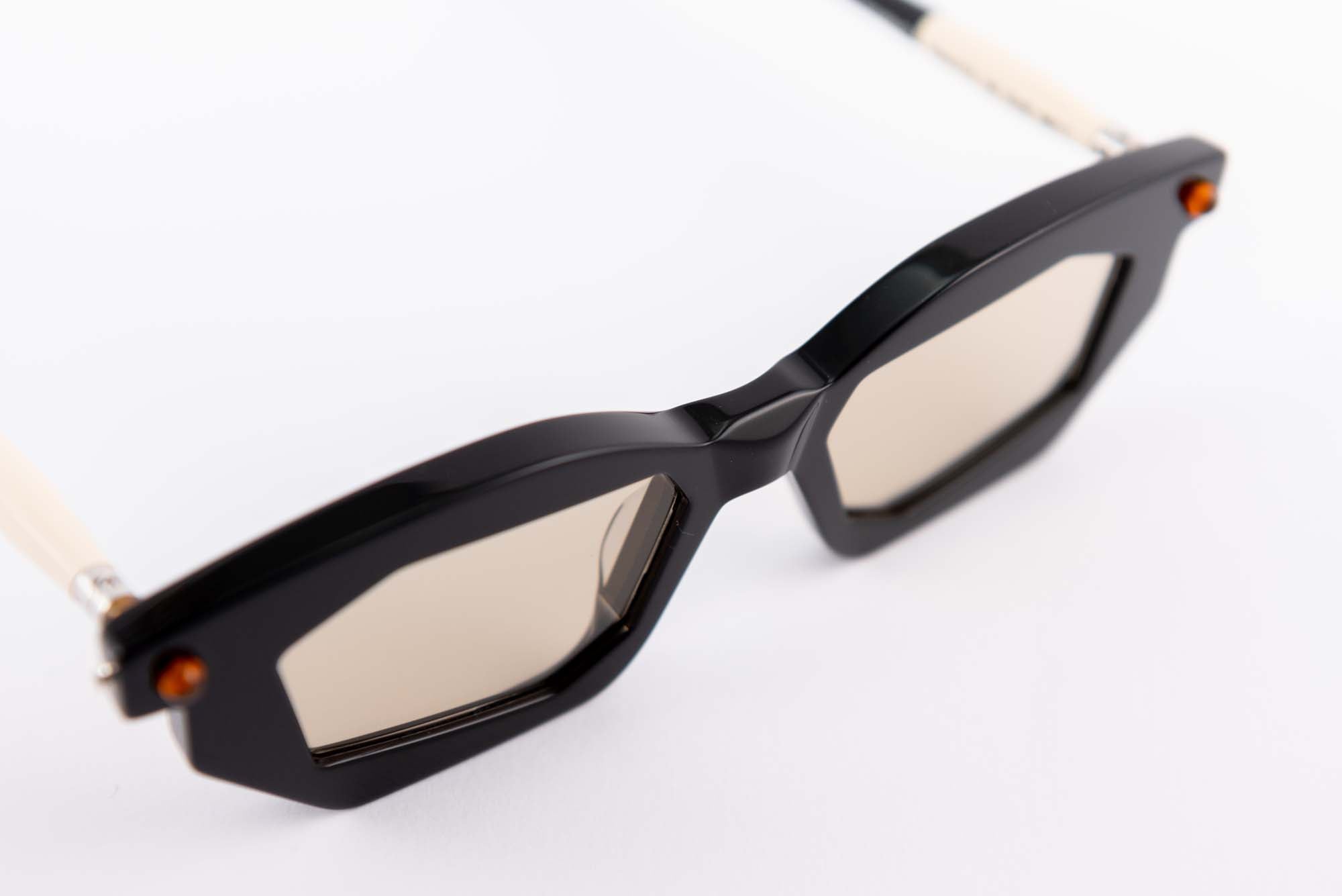 Kuboraum Maske P14 BS: black polygonal acetate sunglasses