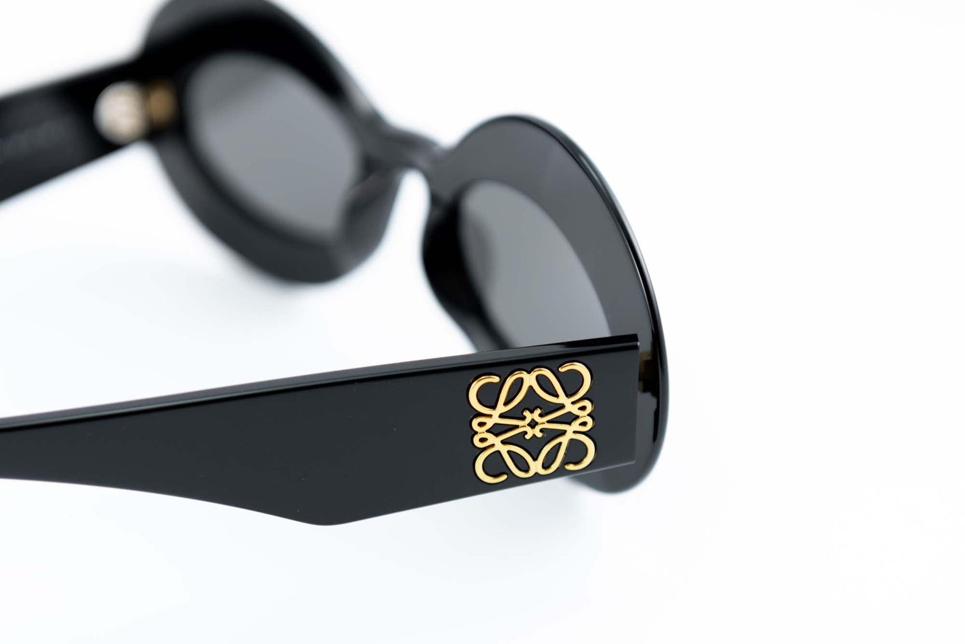 Loewe Occhiali da sole Acetato / Rettangolare LOEWE Occhiale da sole visore Anagram nero tondo nero