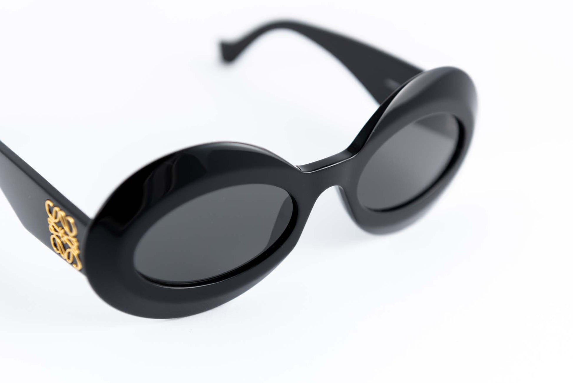 Loewe Occhiali da sole Acetato / Rettangolare LOEWE Occhiale da sole visore Anagram nero tondo nero