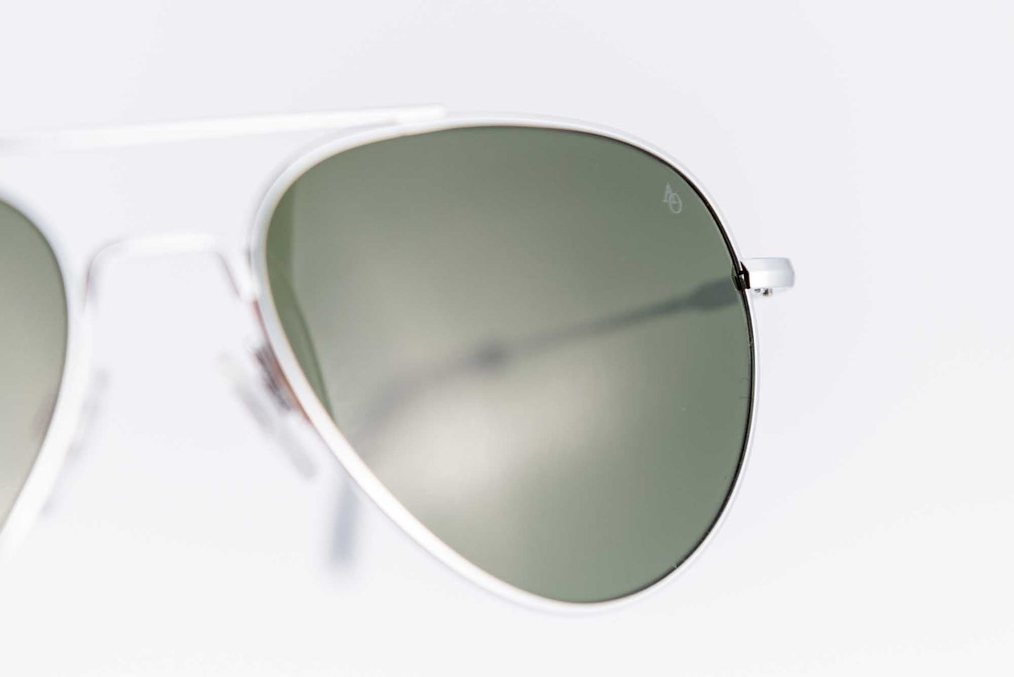 American Optical: general argento - Spectaclo.com - eyewear store - Occhiali da sole - 58 / Argento / Aviator