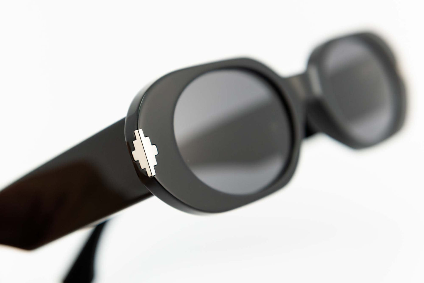 Marcelo Burlon occhiale da sole Nire Black 1007 - Spectaclo.com - eyewear store - Occhiali da sole -